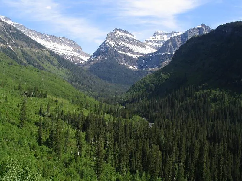 18 Types of Terrain You Need to Know 4 U-Shaped Valley, Going-to-the-Sun Road, Glacier National Park, Montana