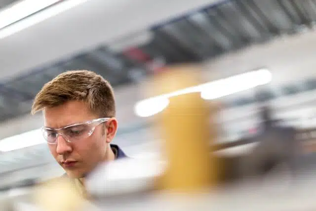 7 Best Climate Change Jobs Around the World 3 Mechanical Engineering