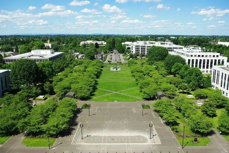 8 Best States for Sustainable Living 4 Panoramic View of Capitol Mall Oregon