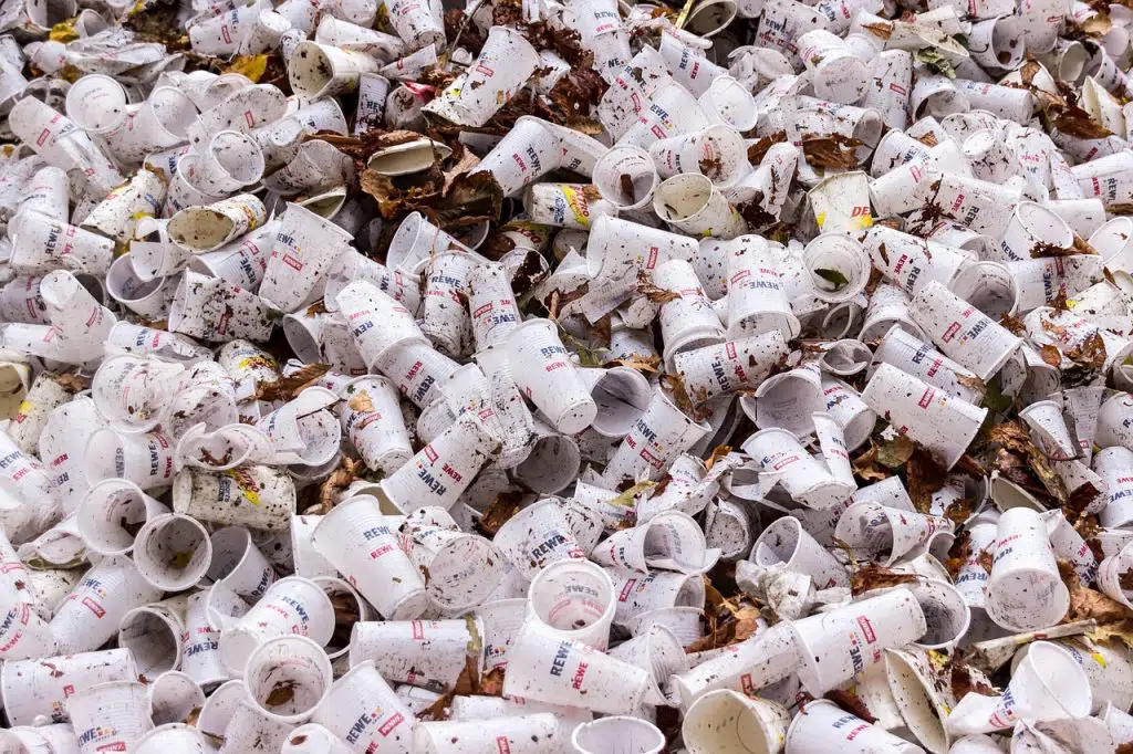 Is Dry Ice Bad for the Environment? 4 plastic pollution