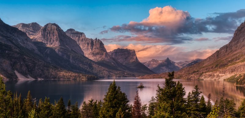 Beautiful Panoramic View of a Glacier Lake with American Rocky Mountain Landscape in the background