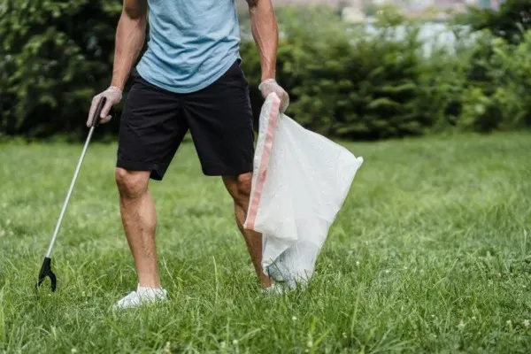 8 Environmental Organizations in The United Arab Emirates 1 Helping to Clean the Environment