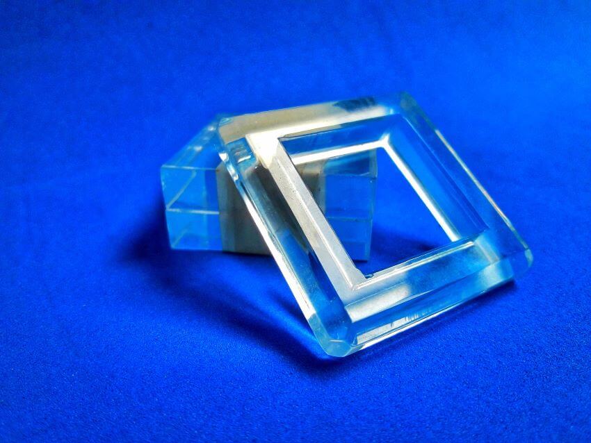 Is Acrylic Bad for the Environment? 1 Acrylic Box