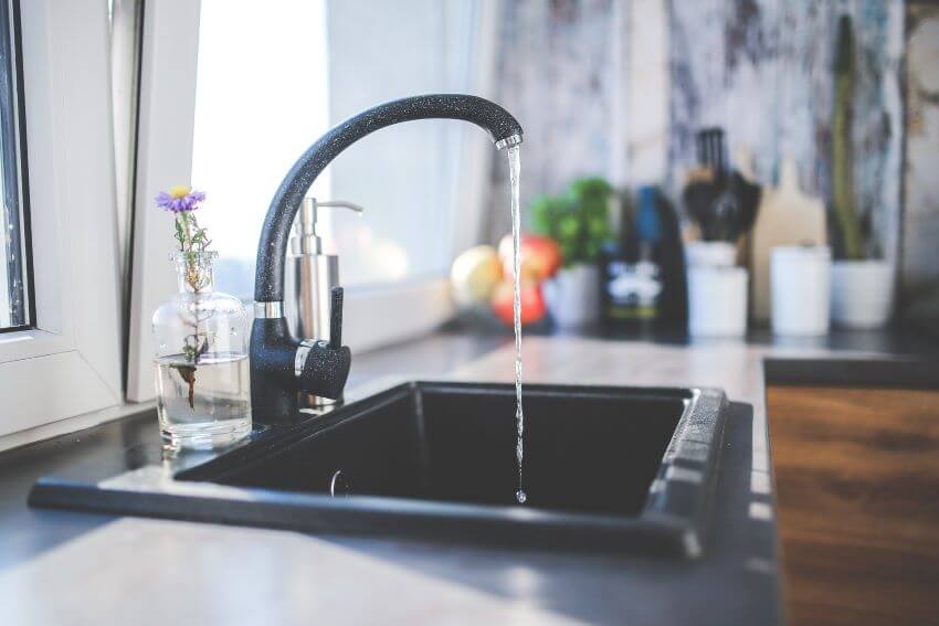 Clean and Spacious Sink