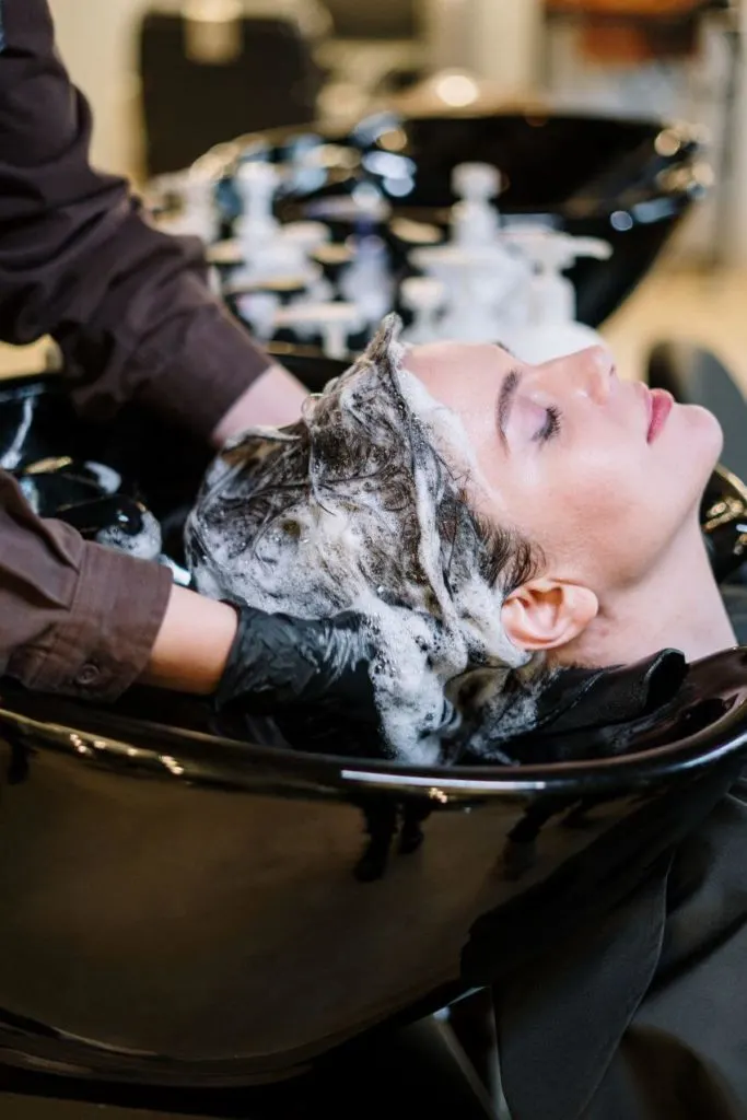 Is Silicone in Shampoo Bad for the Environment? 3 Cleaning Hair With Shampoo
