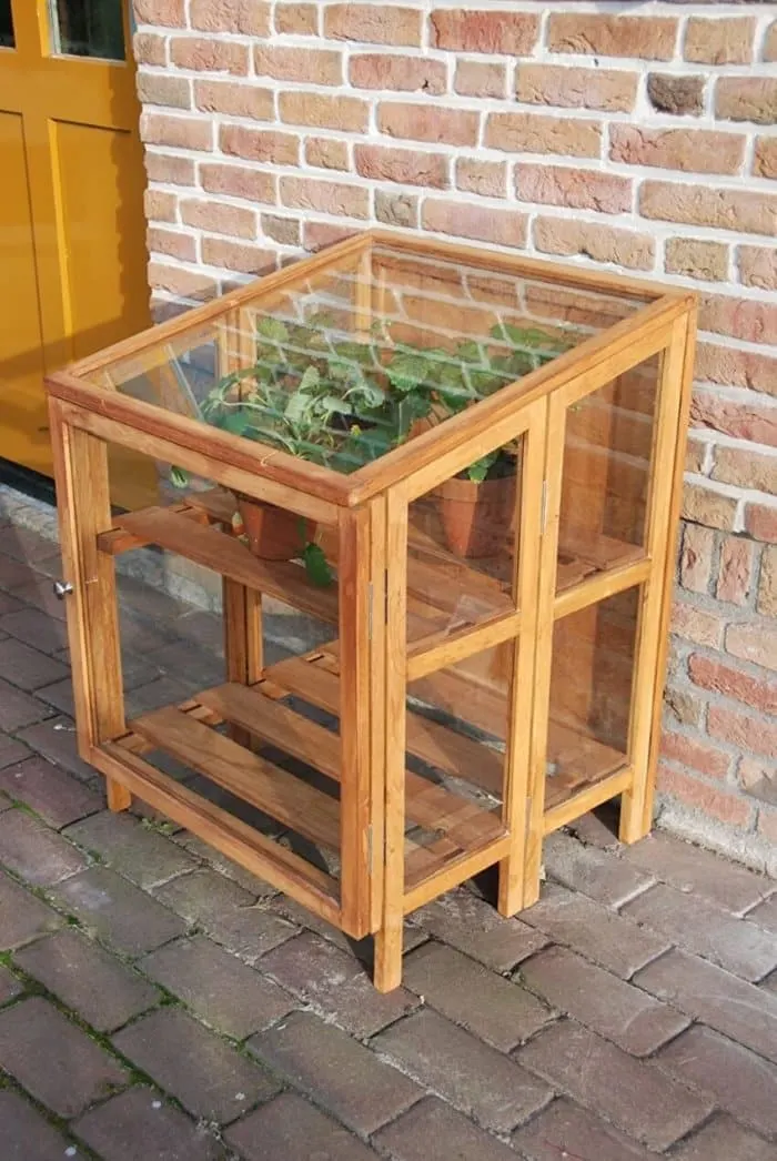 Esschert Design Glass Mini Greenhouse