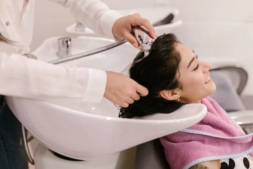 Is Silicone in Shampoo Bad for the Environment? 1 Washing Hair