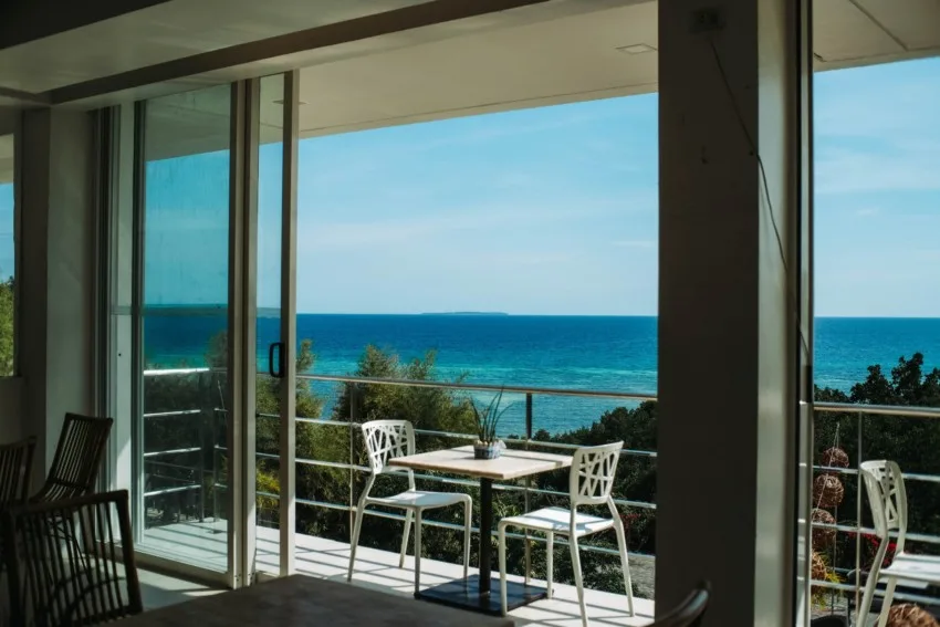 Are Sliding Doors or French Doors More Energy Efficient? 6 sea door 6