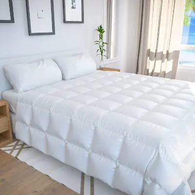 12 Best Eco-Friendly Cotton Comforters to Buy 5 Bamboo Bay All Season Queen Comforter