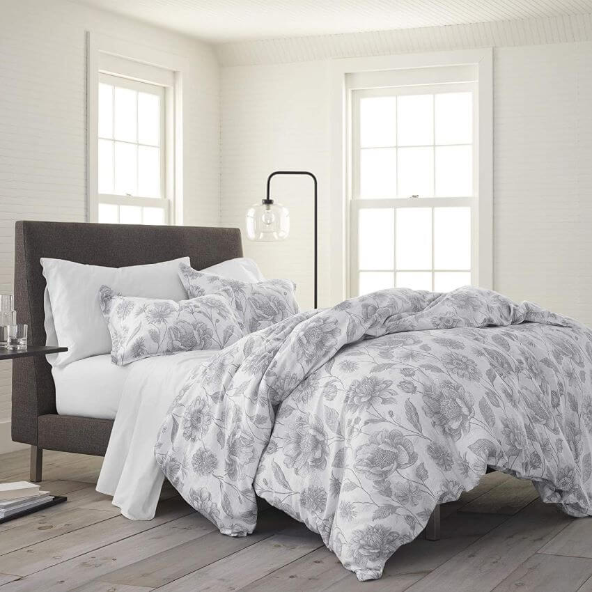 17 Best Eco-Friendly Cotton Comforters to Buy 13 EcoPure 100% Organic Cotton Wash Meadow Walk Comforter Set