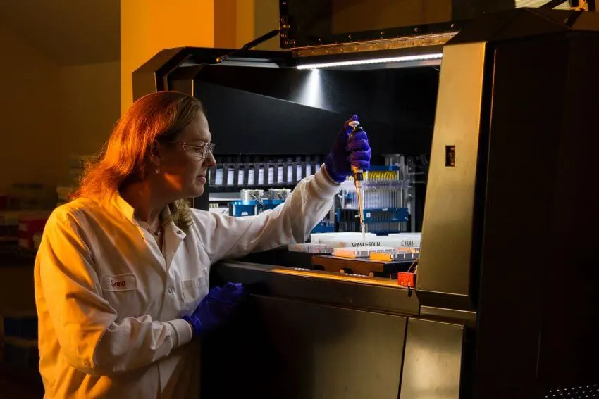 20 Important Genetic Engineering Pros and Cons to Know 2 Scientist on a Laboratory