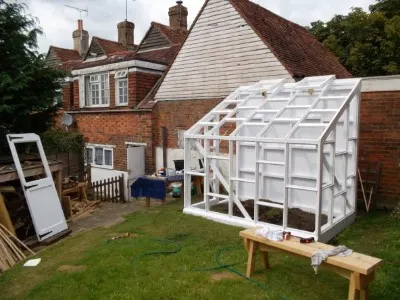 Lean-to Glasshouse construction