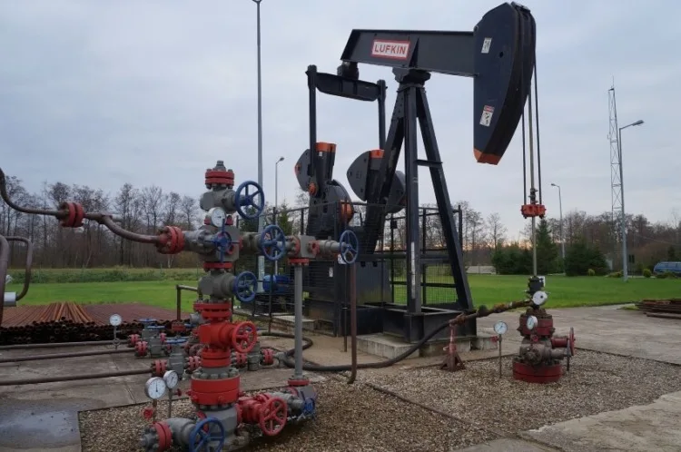 How Are Fossil Fuels Taken from the Earth? 4 Oil Mining Machine