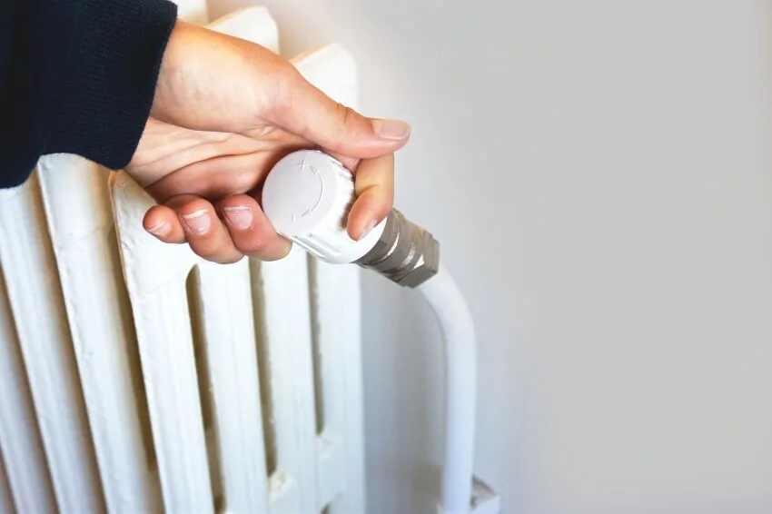 How to Heat a Garage Safely & Sustainably 4 Checking the Heater