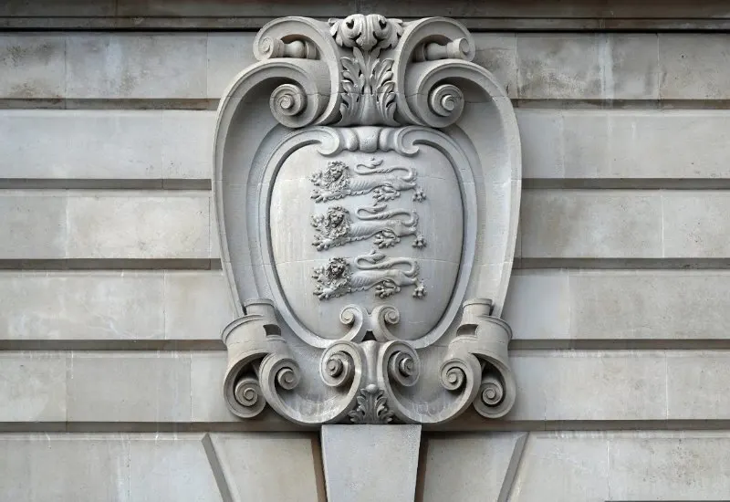 Why are Lions the King of the Jungle? 8 Three Lions emblem of England.