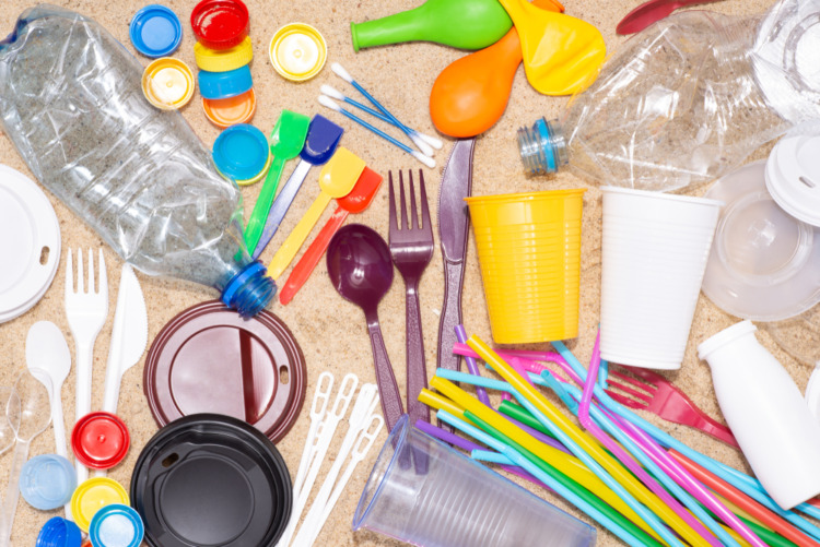 Disposable single use plastic objects such as bottles, cups, forks, spoons and drinking straws that cause pollution of the environment, especially oceans