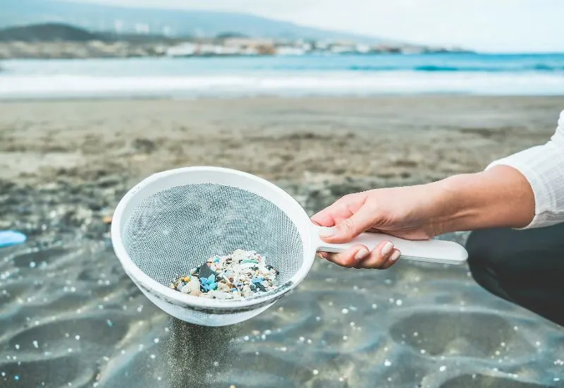 Microplastic waste from an ocean