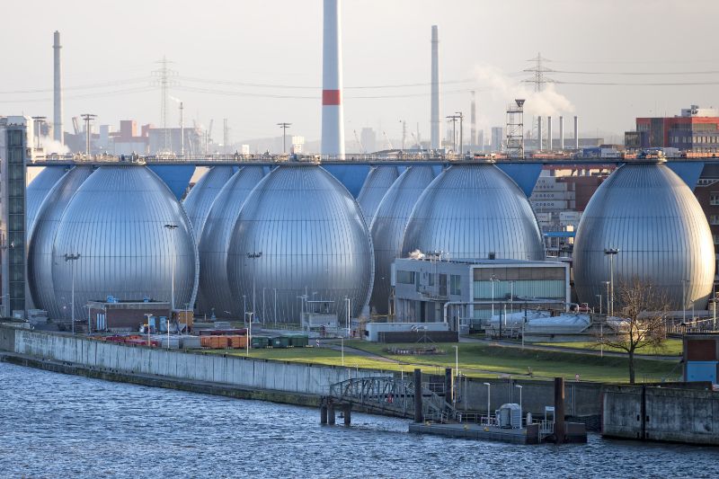 13 Best Off-Grid Water Systems 4 A desalination Plant