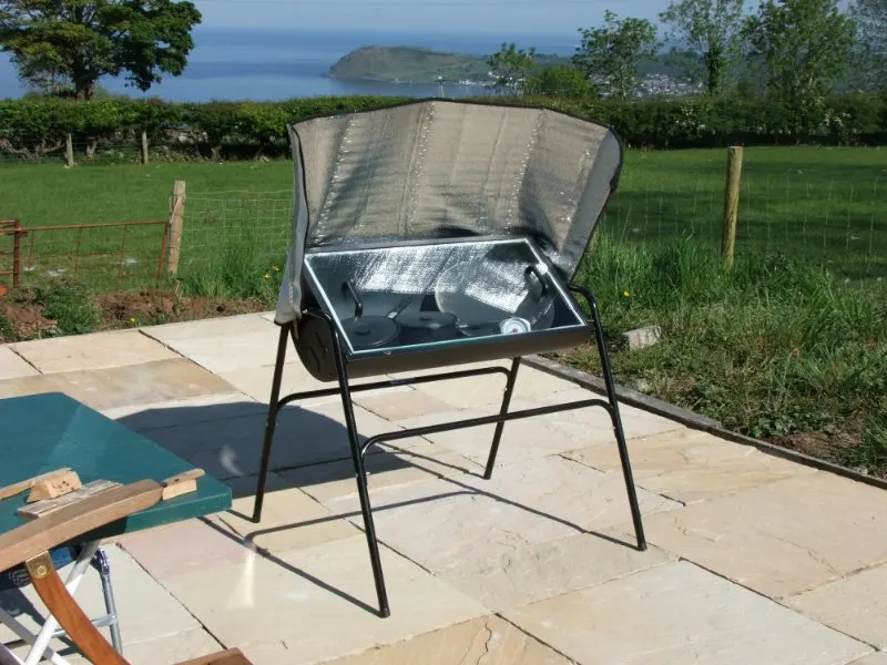 10 Different Uses for Solar Panels 9 Solar Cooking Equipment