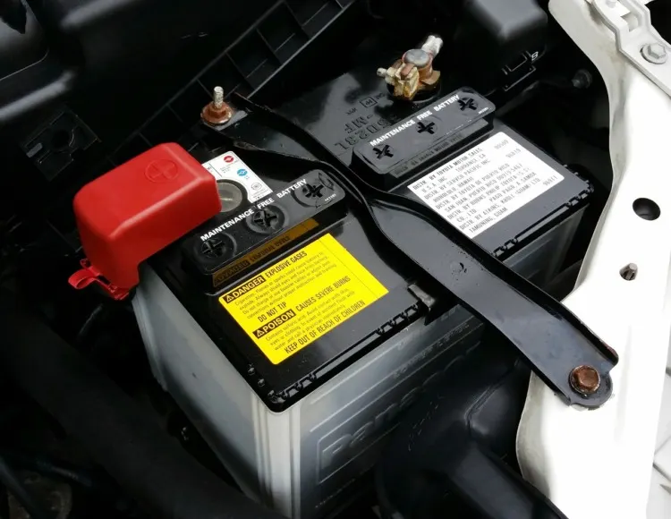 6 Best Batteries for Solar to Buy Today 9 Car Battery