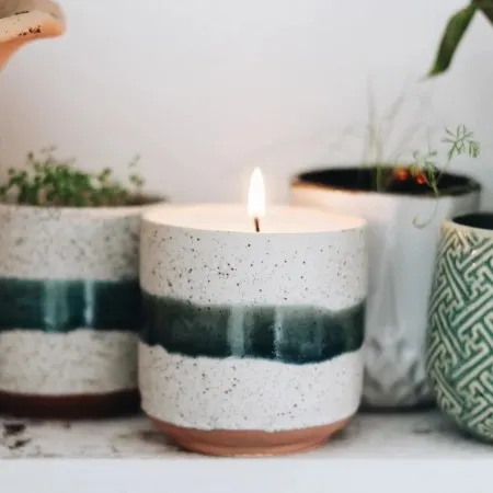 9 Sustainable, Eco-Friendly Candles to Buy Today 4 hyggeligth candles