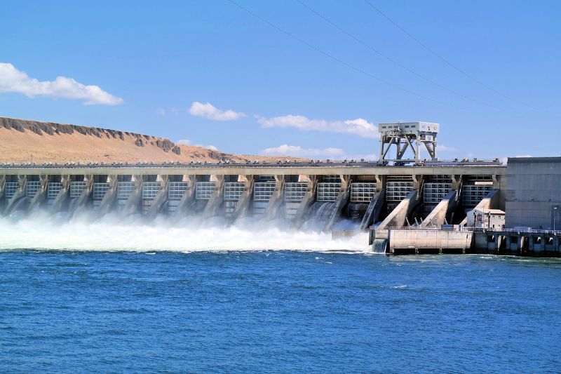 Dam for hydropower
