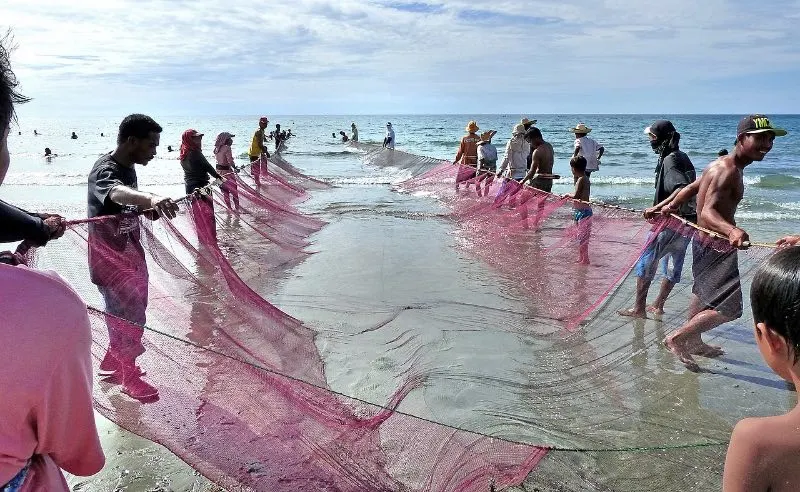 Fishing style in the Philippines