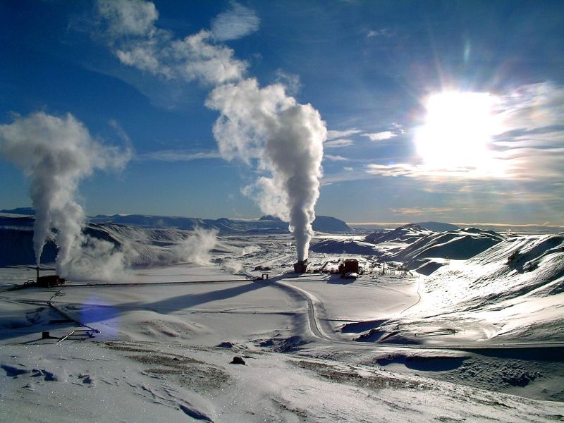 Geothermal power station with smoke 