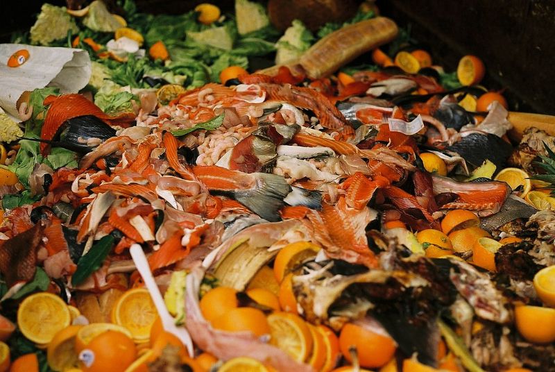 Market food waste