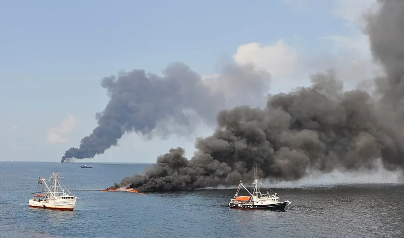 Controlled fire in oil spill in the Gulf of Mexico