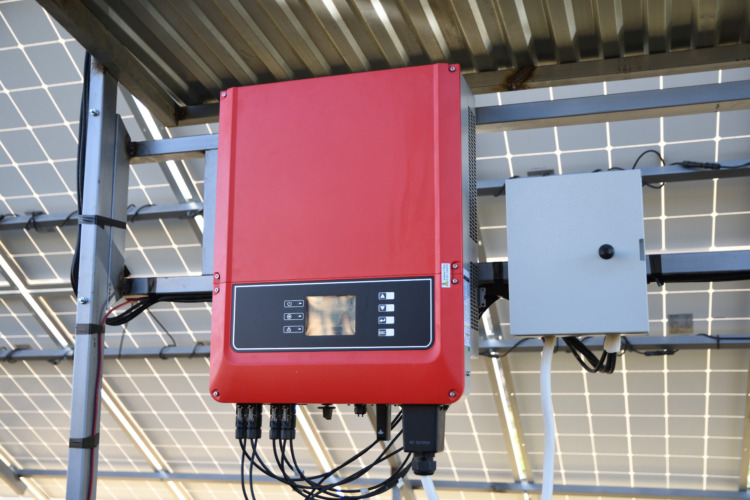 Solar battery management system
