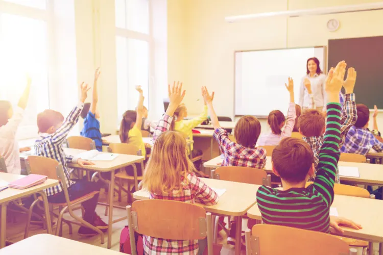 Teaching energy conservation at school
