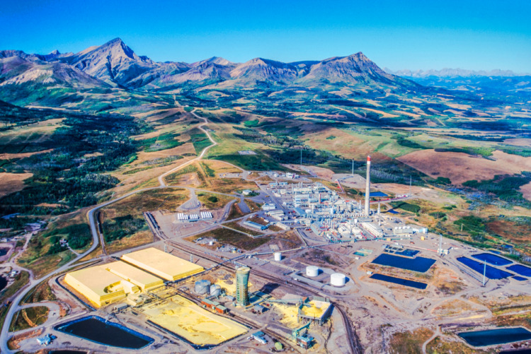 Aerial image of tar sands oil refinery, Alberta, Canada
