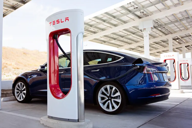 Tesla model 3 charging