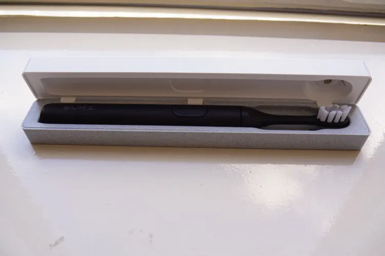 An Honest SURI Electric Toothbrush Review: Is It the Most Sustainable? 3 SURI Sustainable Electric Toothbrush Case