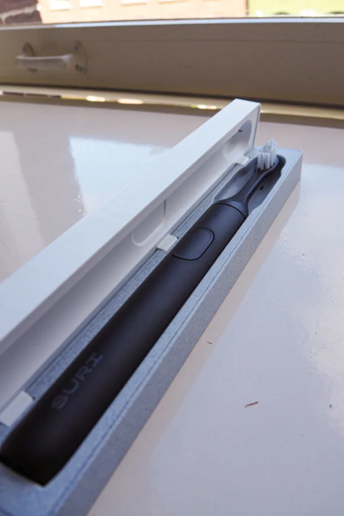 An Honest SURI Electric Toothbrush Review: Is It the Most Sustainable? 4 SURI Electric Toothbrush Up-close