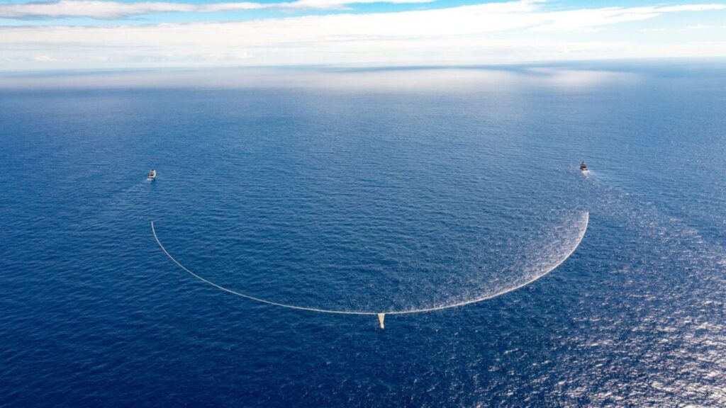 Ocean Plastic Crisis 2026: 8 Million Tons Dumped Yearly (Solutions That Work) 5 Ocean Cleanup