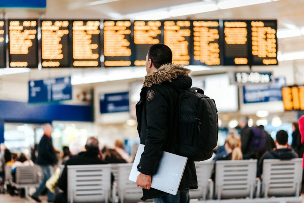 15 Best Zero-Waste Dish Soap Options 16 Male Traveler inside the airport