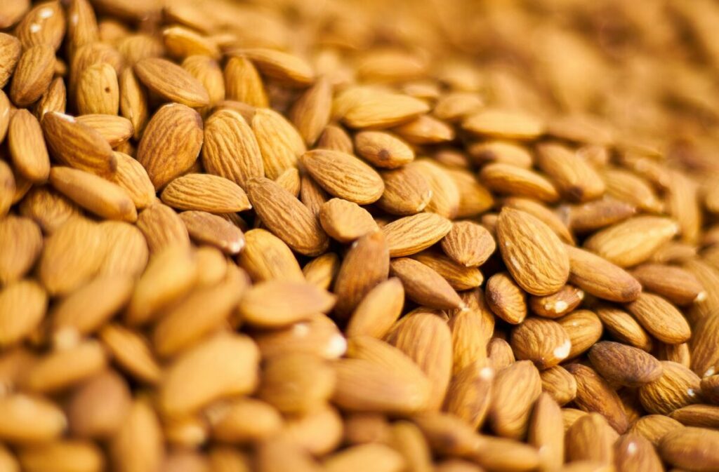 Almond nuts