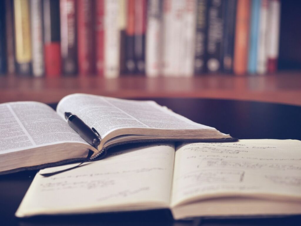 What is Polyvinyl Alcohol (PVA)? Applications & Environmental Impact 7 Books for studies